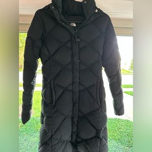 North Face - women’s small matte black 550 Down Parka Jacket Coat